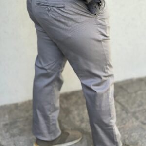 Pantalon gris vestir elasticado - Imagen 3