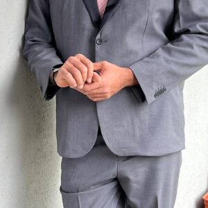 Smoking gris con pantalon gris - Imagen 2